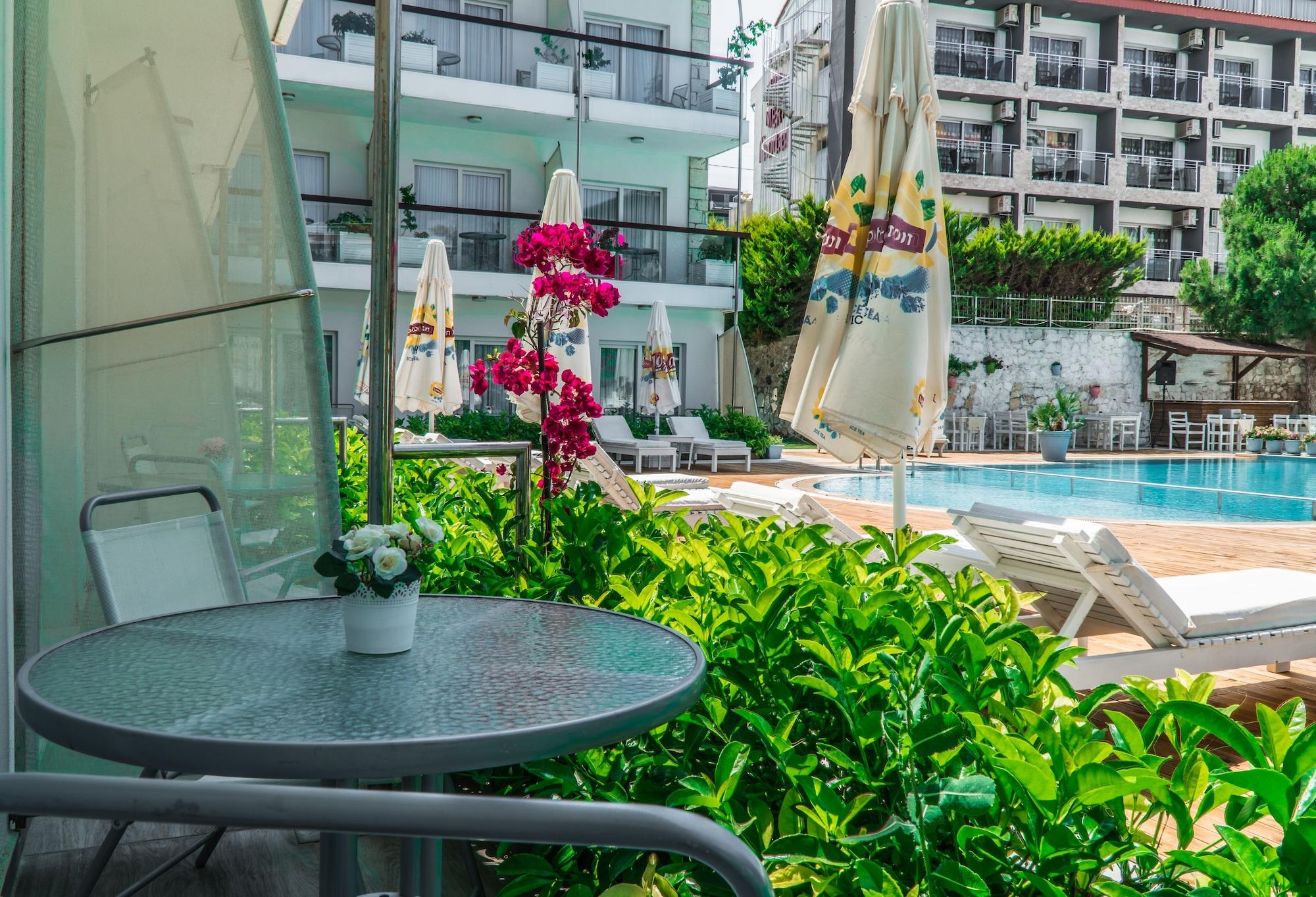 Otel Yeni Çeşme Luaran gambar