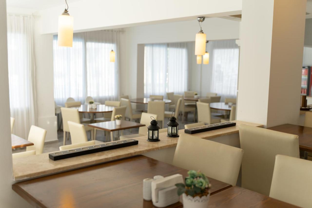 Otel Yeni Çeşme Luaran gambar