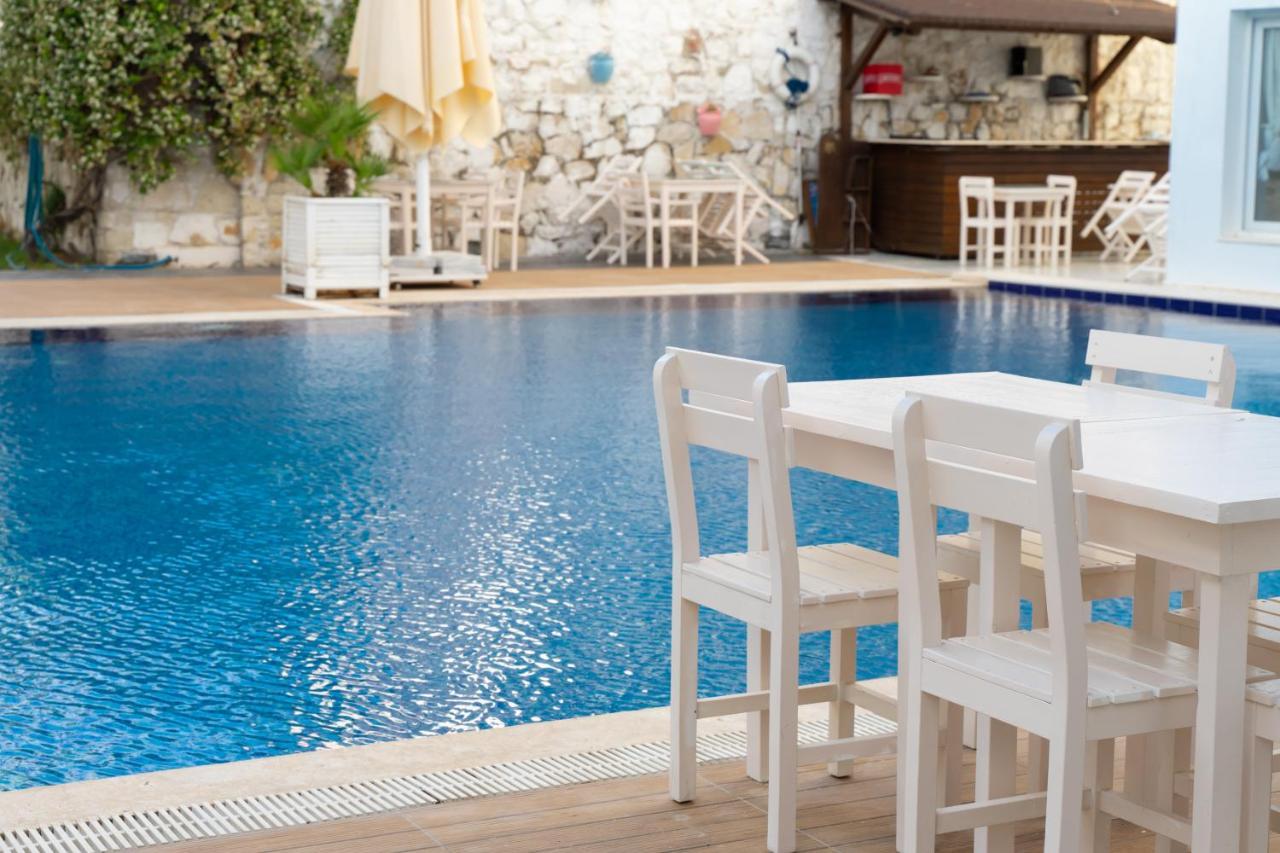 Otel Yeni Çeşme Luaran gambar