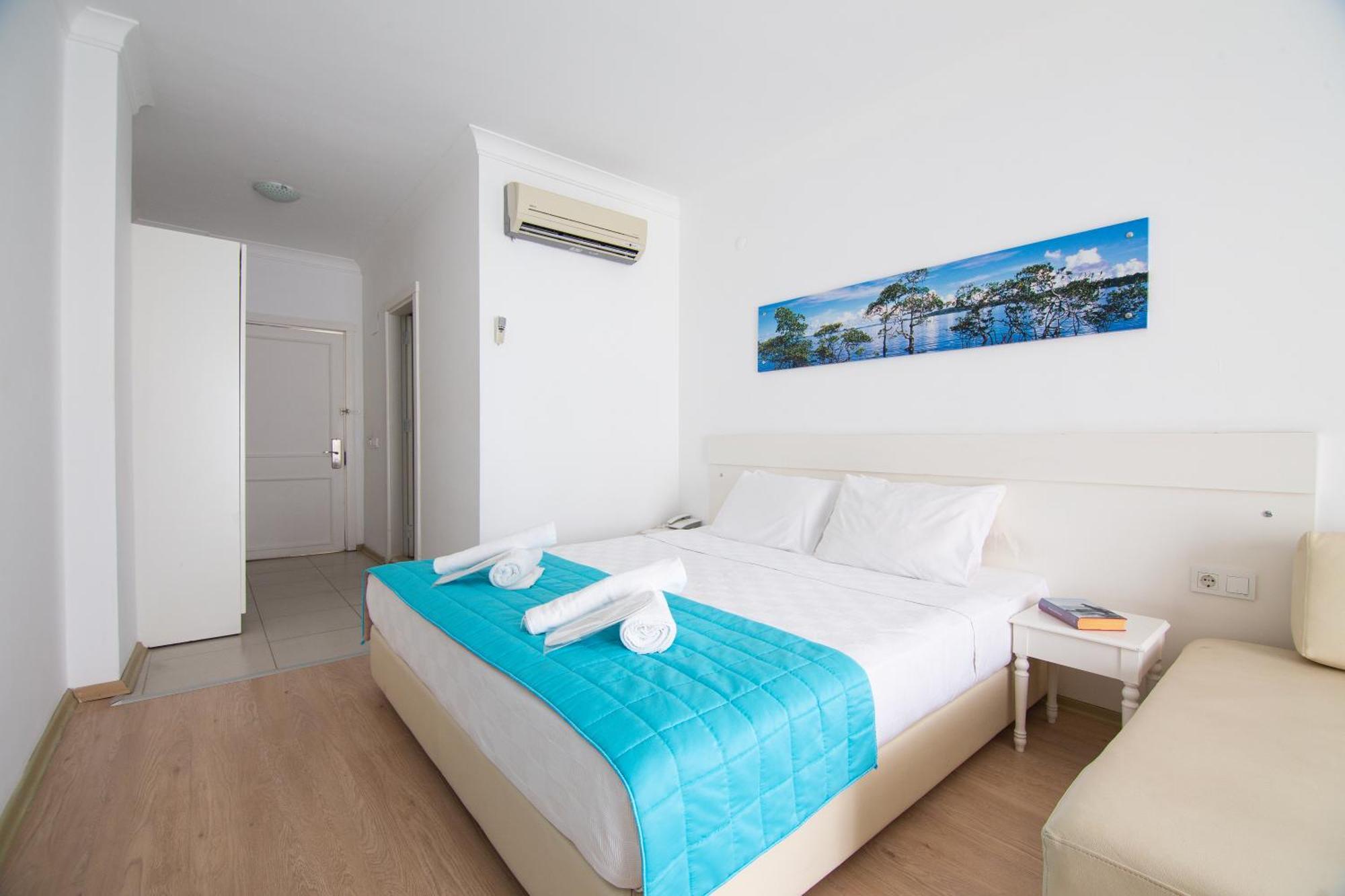 Otel Yeni Çeşme Luaran gambar