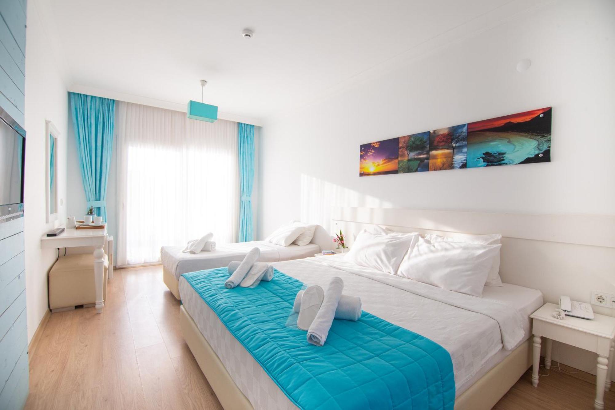 Otel Yeni Çeşme Luaran gambar