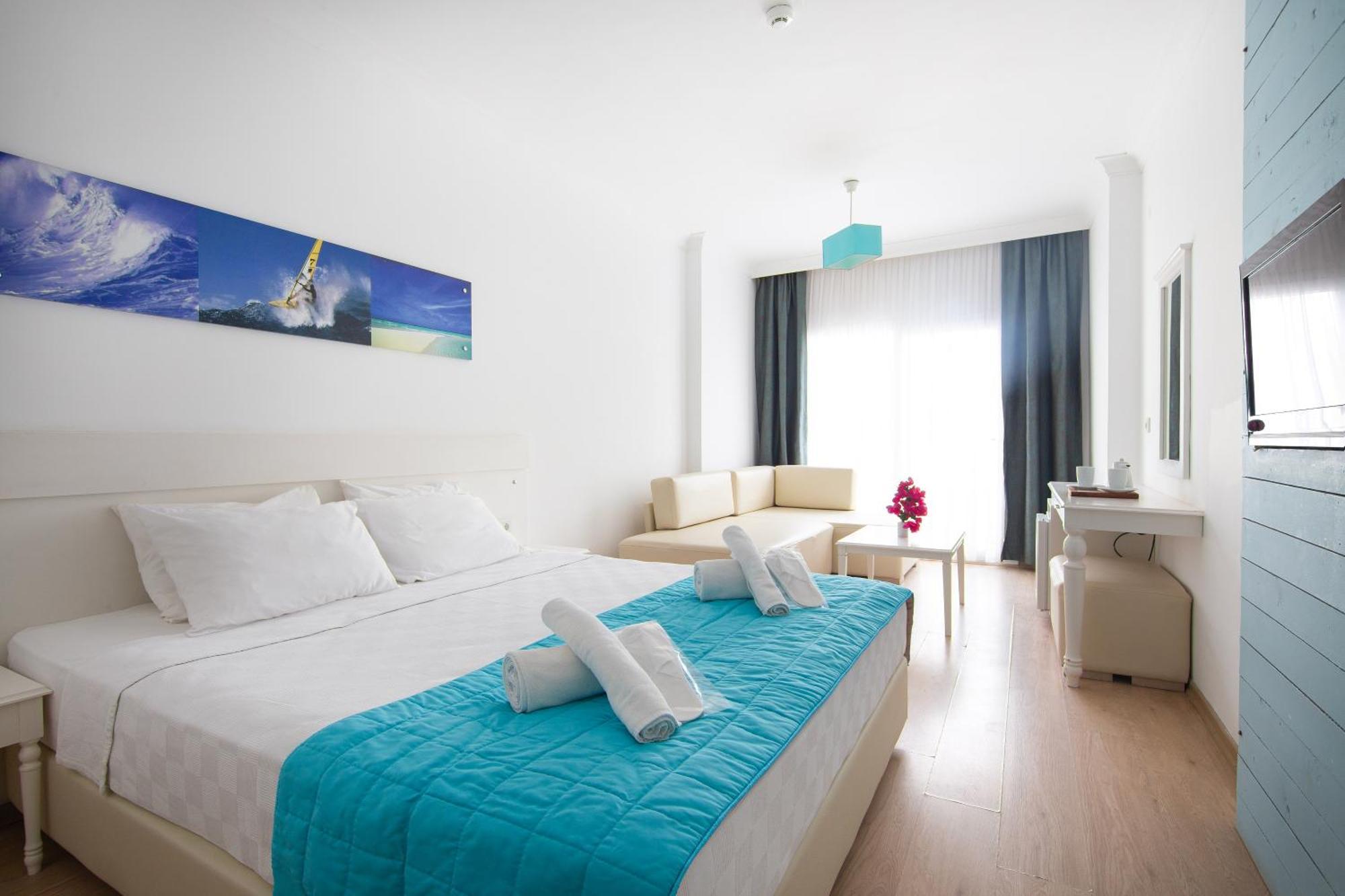 Otel Yeni Çeşme Luaran gambar