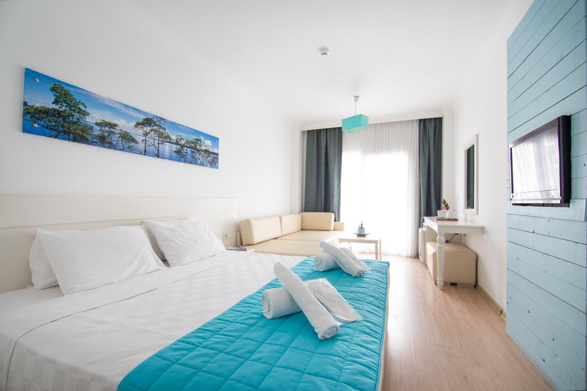 Otel Yeni Çeşme Luaran gambar